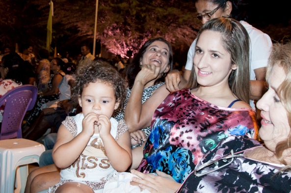 Livinha e Luciana. Sétima noite do novenário de N. Sra do Rosário, Remanso, Bahia.