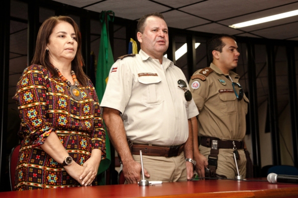 Professora Maria Olívia, Major Andrade e Tenente Amando.